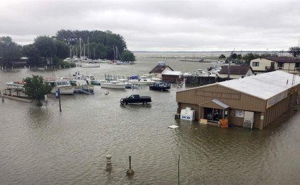 In Port Clinton, rising waters